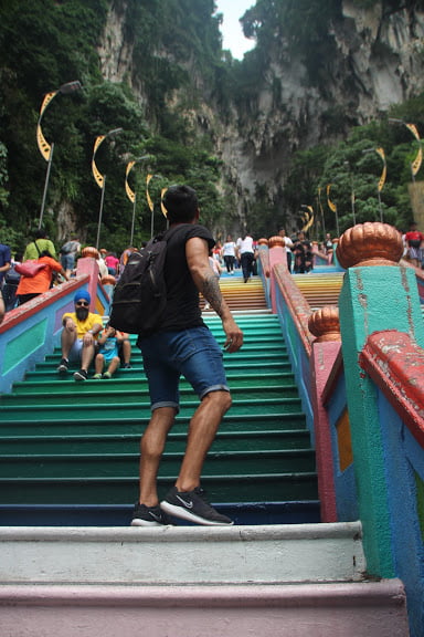 Escaleras de colores Batu Caves Malasia