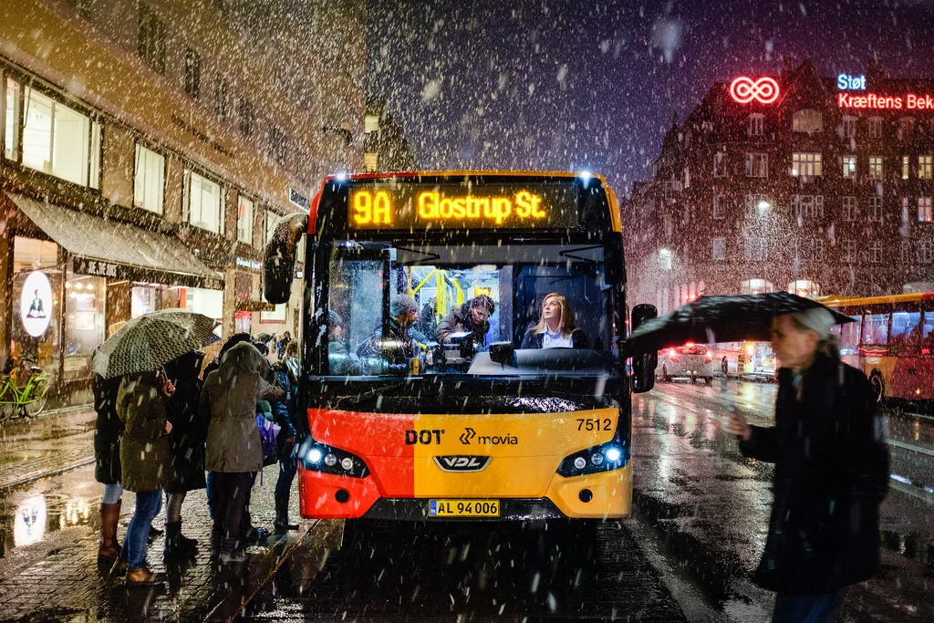 cómo moverse por copenhague autobus nevando